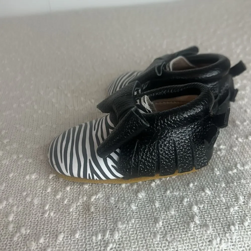 MONKEY FEET Black Zebra Moccasin Shoes 3-6M 3M 6M